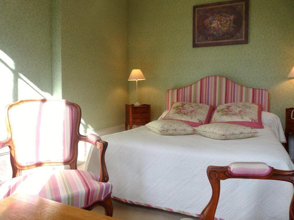 Hotel Château De La Râpée 3*